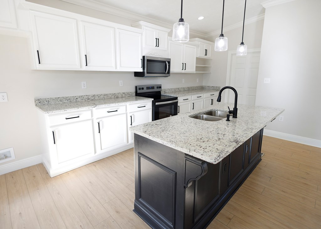 214 Thompson Street McComb, MS 39648 - Photo 4 of 36 Photo 4