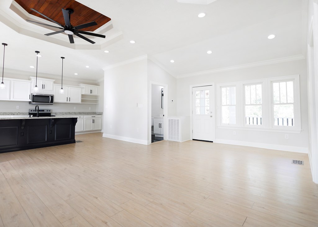 214 Thompson Street McComb, MS 39648 - Photo 9 of 36 Photo 9