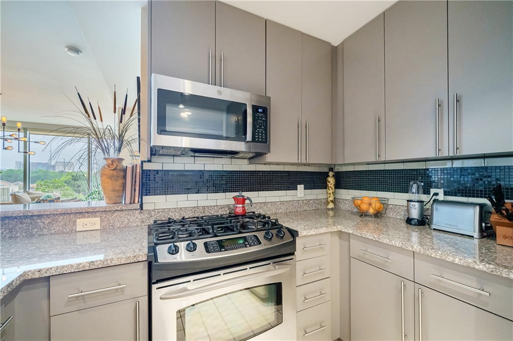 3338 Peachtree Road Northeast, Unit 710 Atlanta, GA 30326 - Photo 17 of 39