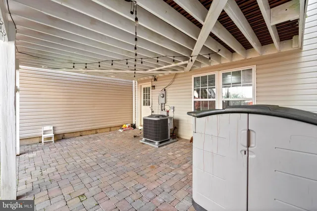 a view of a back yard of the house