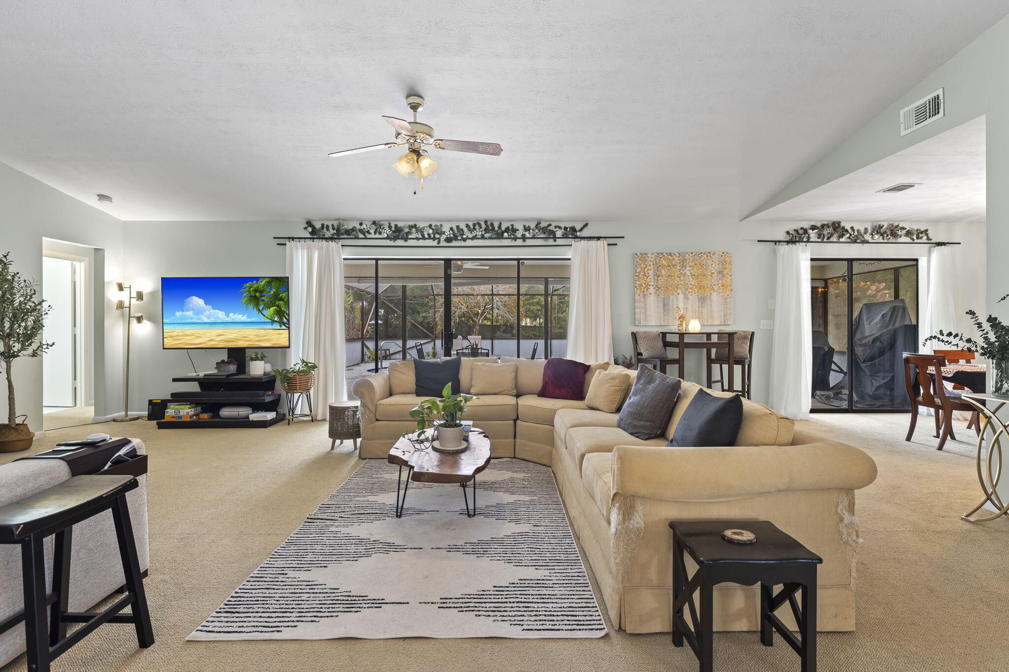 2237 Southeast Flanders Road Port St. Lucie, FL 34952 - Photo 5 of 28 Living Room