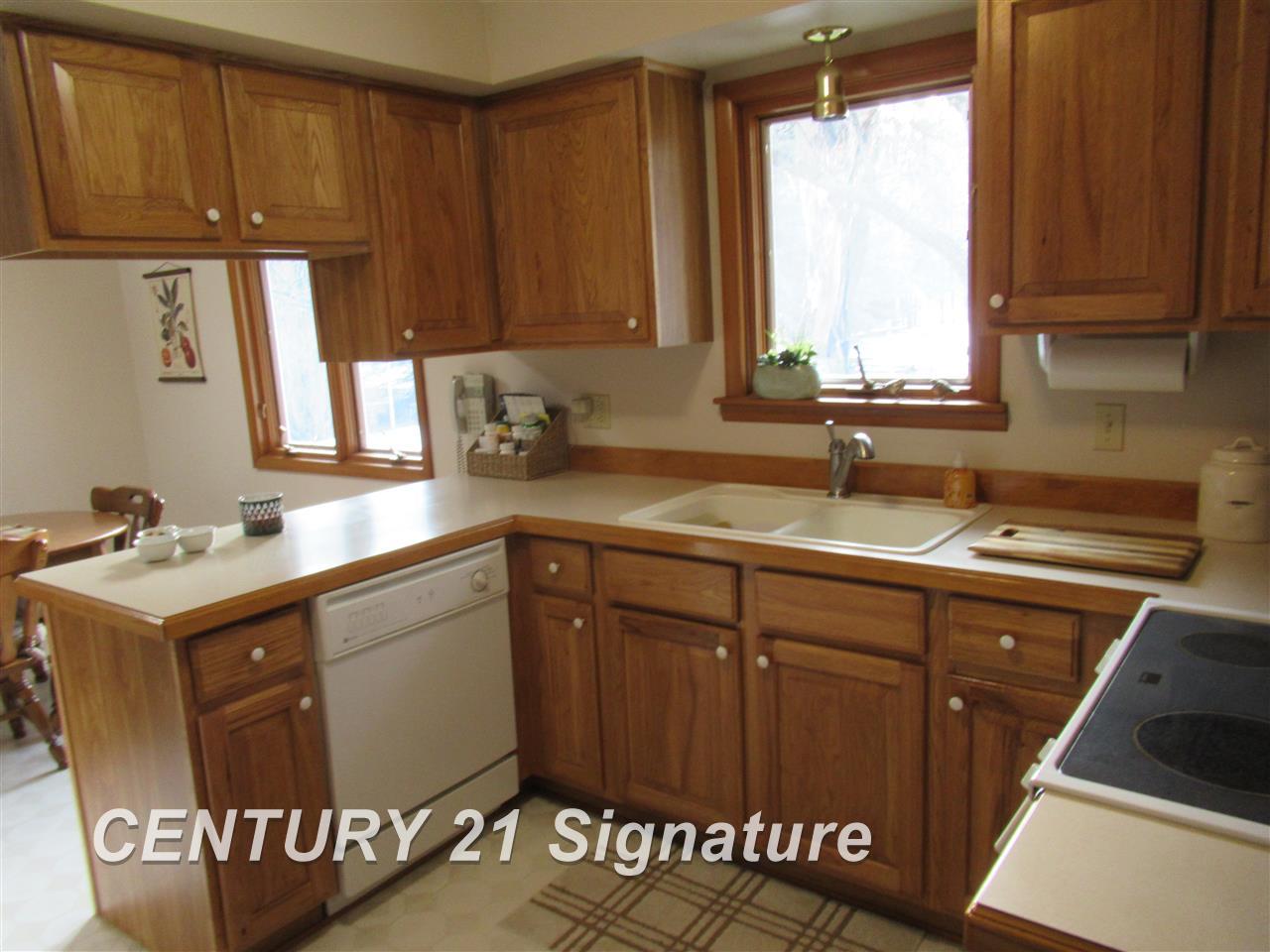 7137 Gillette Road Flushing, MI 48433 - Photo 9 of 47