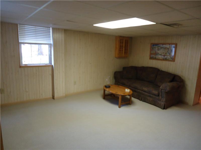 3712 West Run Road Munhall, PA 15120 - Photo 12 of 14 Family Room.