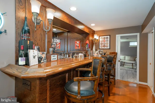 $957,000 | 703 Iris Lane, Media, PA 19063