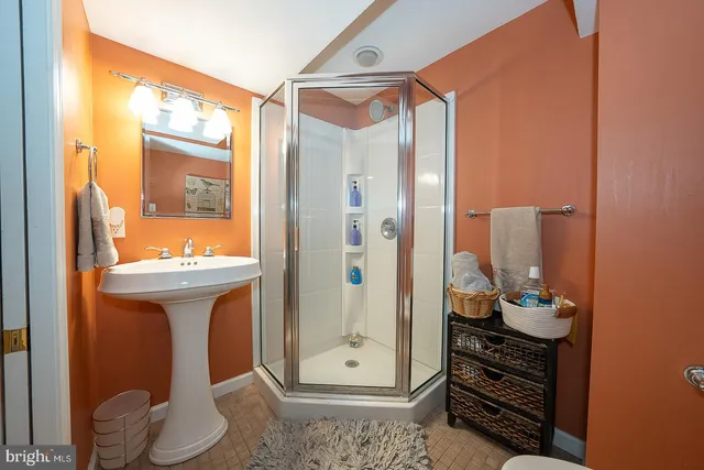 $957,000 | 703 Iris Lane, Media, PA 19063