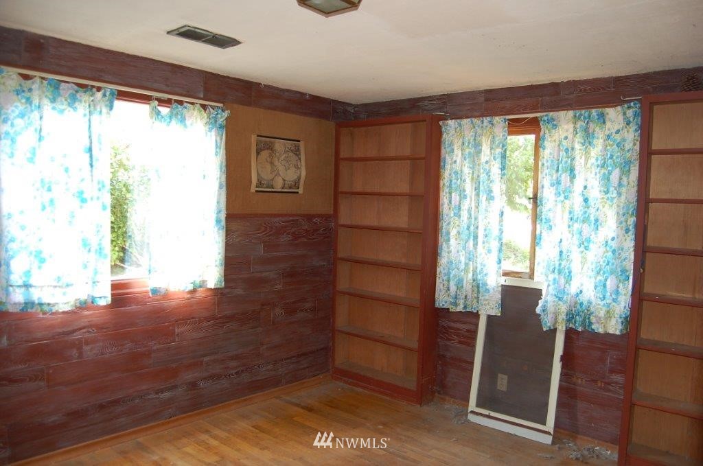 7807 Cooper Point Road Northwest Olympia, WA 98502 - Photo 24 of 25 Gallery Image 24
