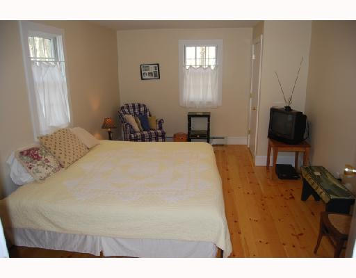 182 John Dyer Road Little Compton, RI 02837 - Photo 6 of 7