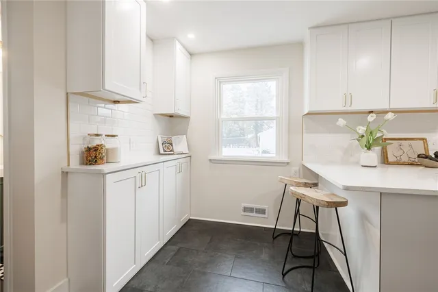 $350,000 | 5 Ridgelawn Drive, Irondequoit, NY 14617