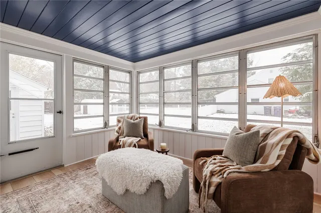 $350,000 | 5 Ridgelawn Drive, Irondequoit, NY 14617