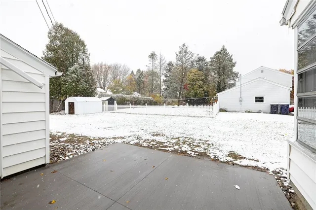 $350,000 | 5 Ridgelawn Drive, Irondequoit, NY 14617