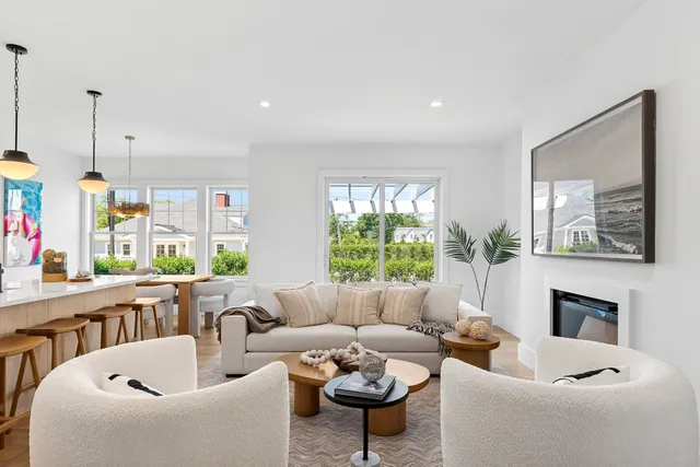 $1,659,000 | 12 Depot Road, Unit 101, Westhampton Beach, NY 11978