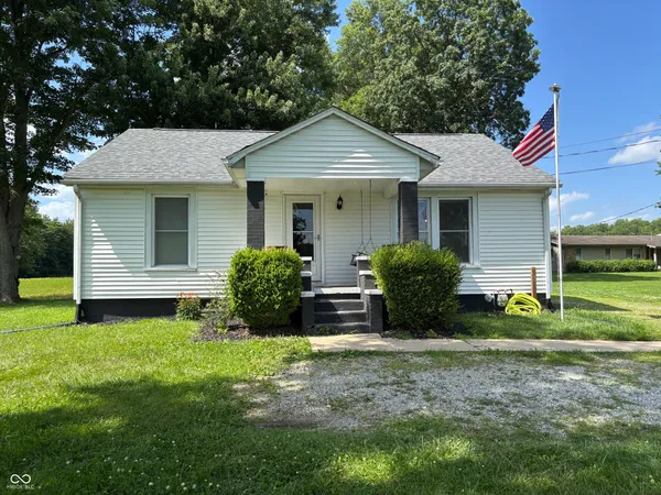 $214,900 | 7150 West 450 South, Columbus, IN 47201