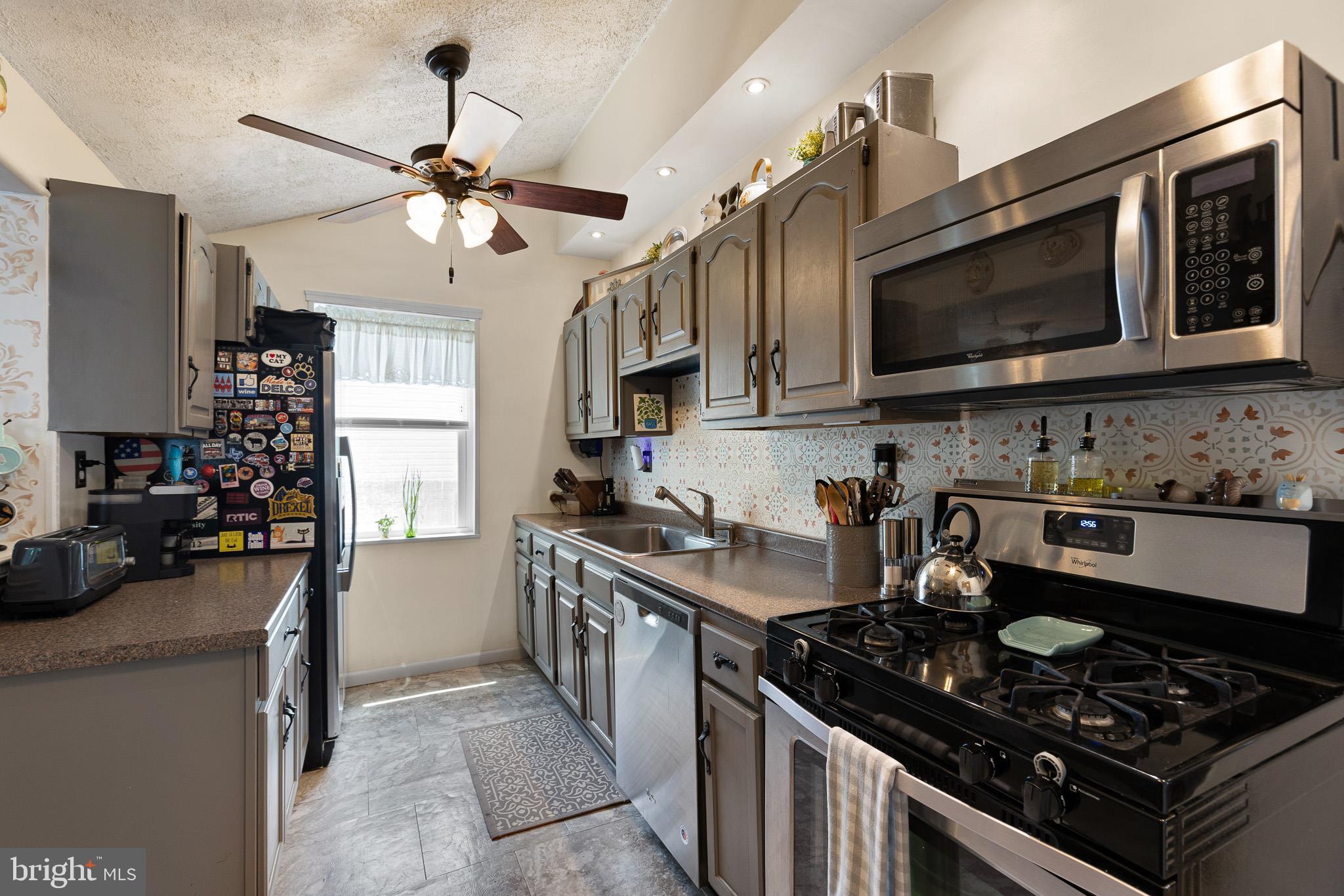 23 West Chelton Road Brookhaven, PA 19015 - Photo 13 of 26