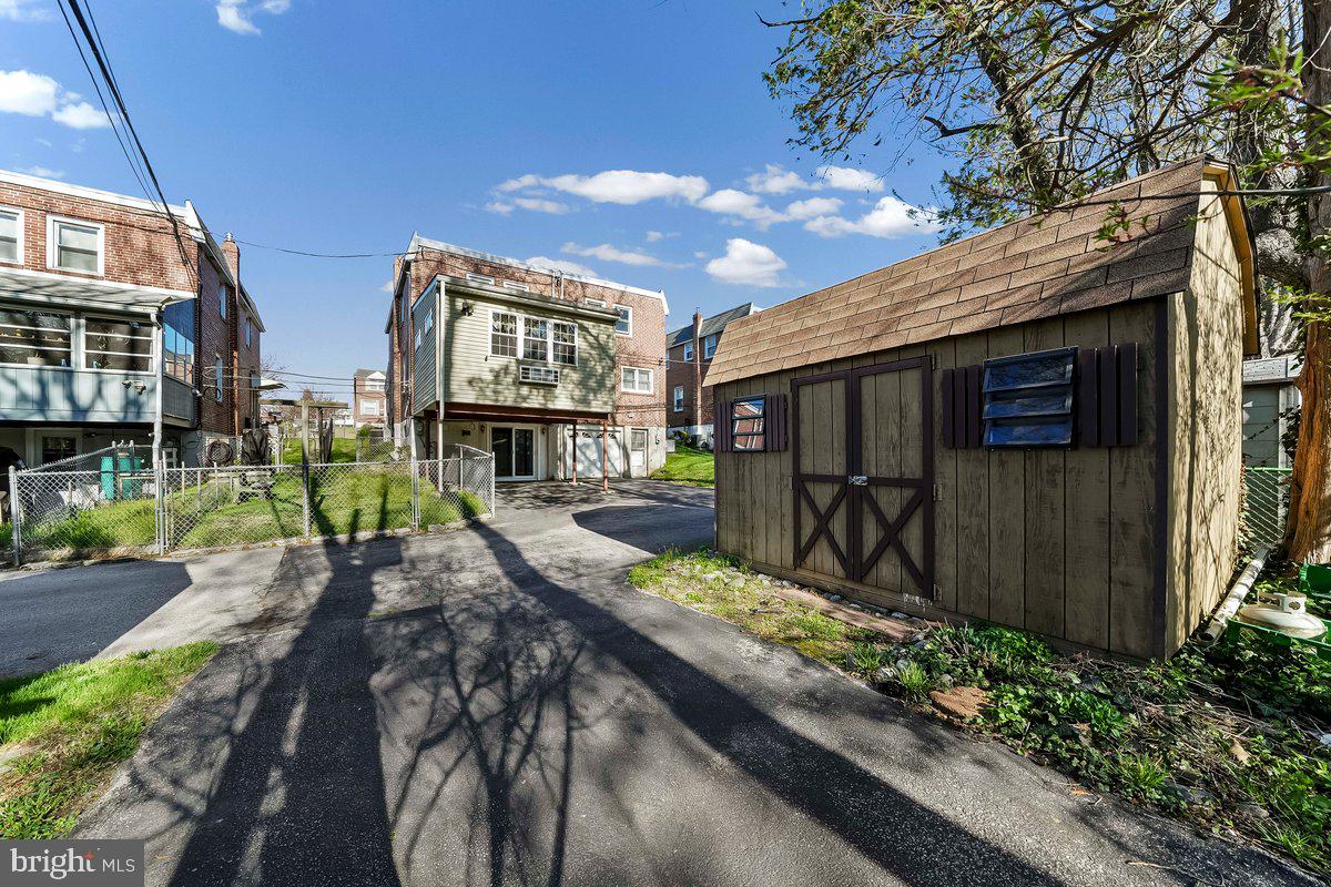 114 Lakeview Drive Ridley Park, PA 19078 - Photo 27 of 37 a view of multiple house