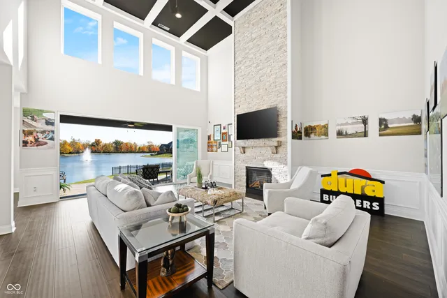 $1,725,000 | 4301 Stone Lk Drive, Zionsville, IN 46077