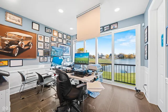 $1,725,000 | 4301 Stone Lk Drive, Zionsville, IN 46077