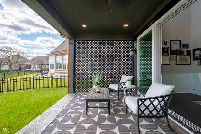 $1,725,000 | 4301 Stone Lk Drive, Zionsville, IN 46077