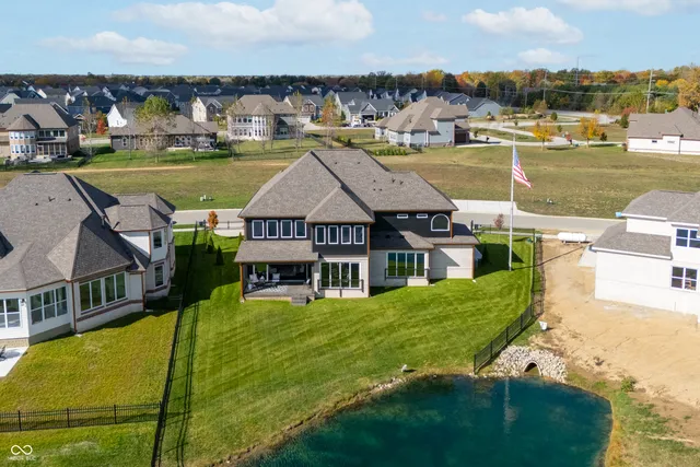 $1,725,000 | 4301 Stone Lk Drive, Zionsville, IN 46077