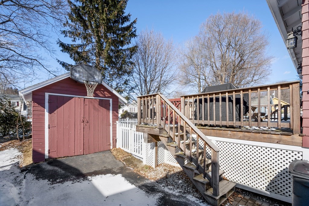 27 Sunset Road Gardner, MA 01440 - Photo 3 of 29 Gallery Image 3