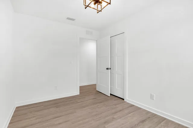 $1,800 | 964 West 9th Street, St. Augustine, FL 32084