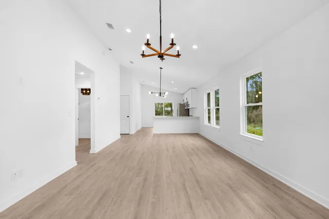 $1,800 | 964 West 9th Street, St. Augustine, FL 32084