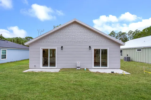 $1,800 | 964 West 9th Street, St. Augustine, FL 32084
