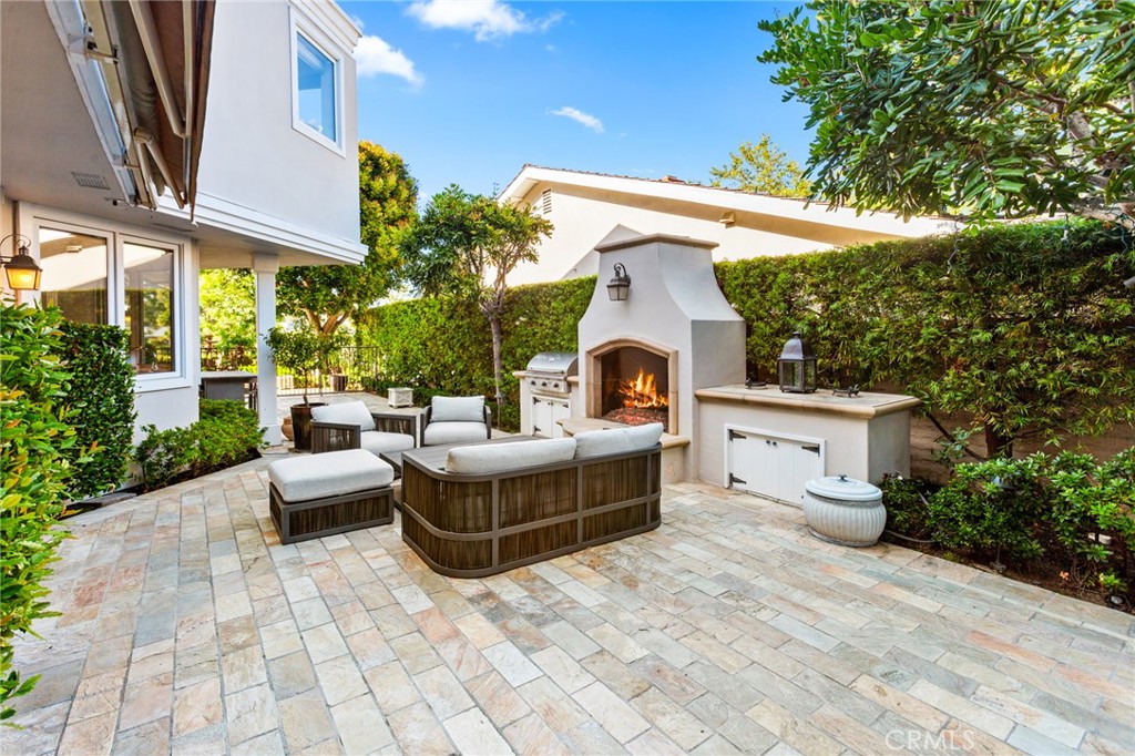 8 Rue Verte Newport Beach, CA 92660 - Photo 24 of 65