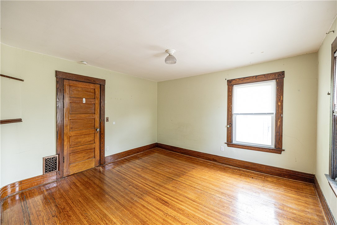 54-56 Fort Hill Terrace Rochester, NY 14620 - Photo 16 of 46