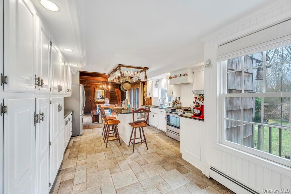 807 Union Avenue Riverhead, NY 11901 - Photo 18 of 41