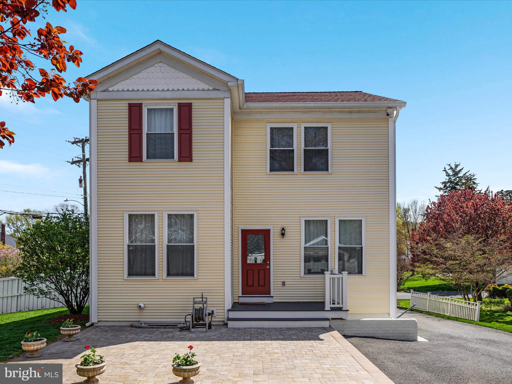 772 3rd Street Herndon, VA 20170 - Photo 3 of 52 a front view of a house