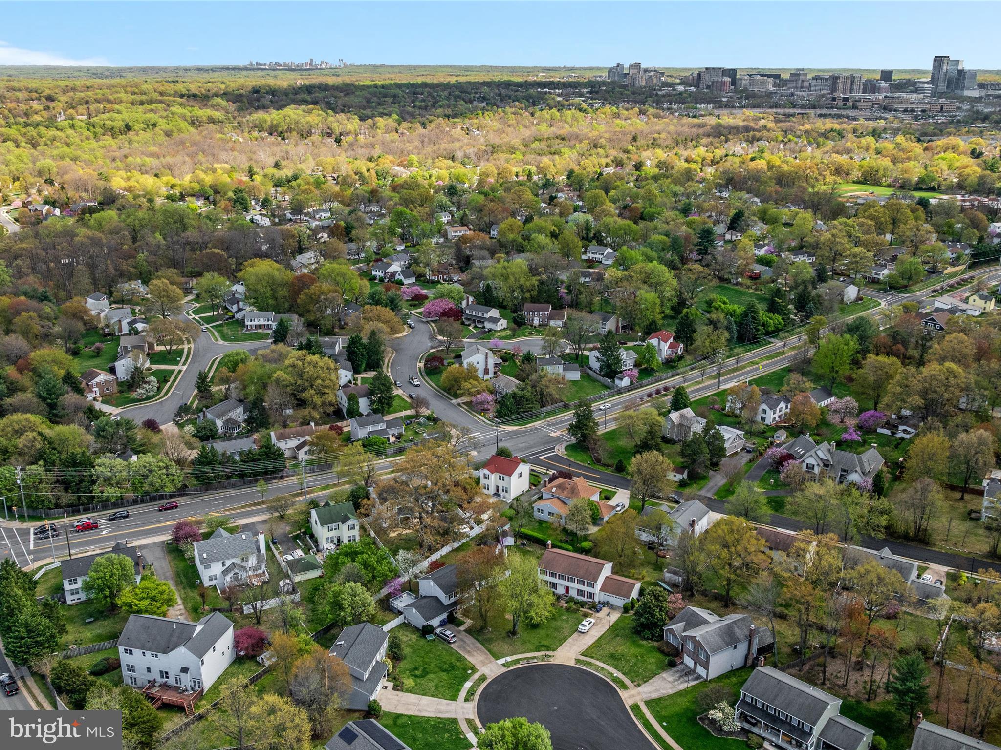 772 3rd Street Herndon, VA 20170 - Photo 40 of 52 an aerial view of multiple house