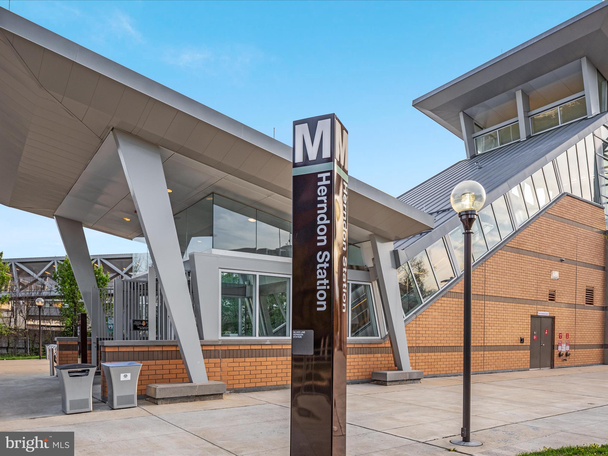 772 3rd Street Herndon, VA 20170 - Photo 44 of 52