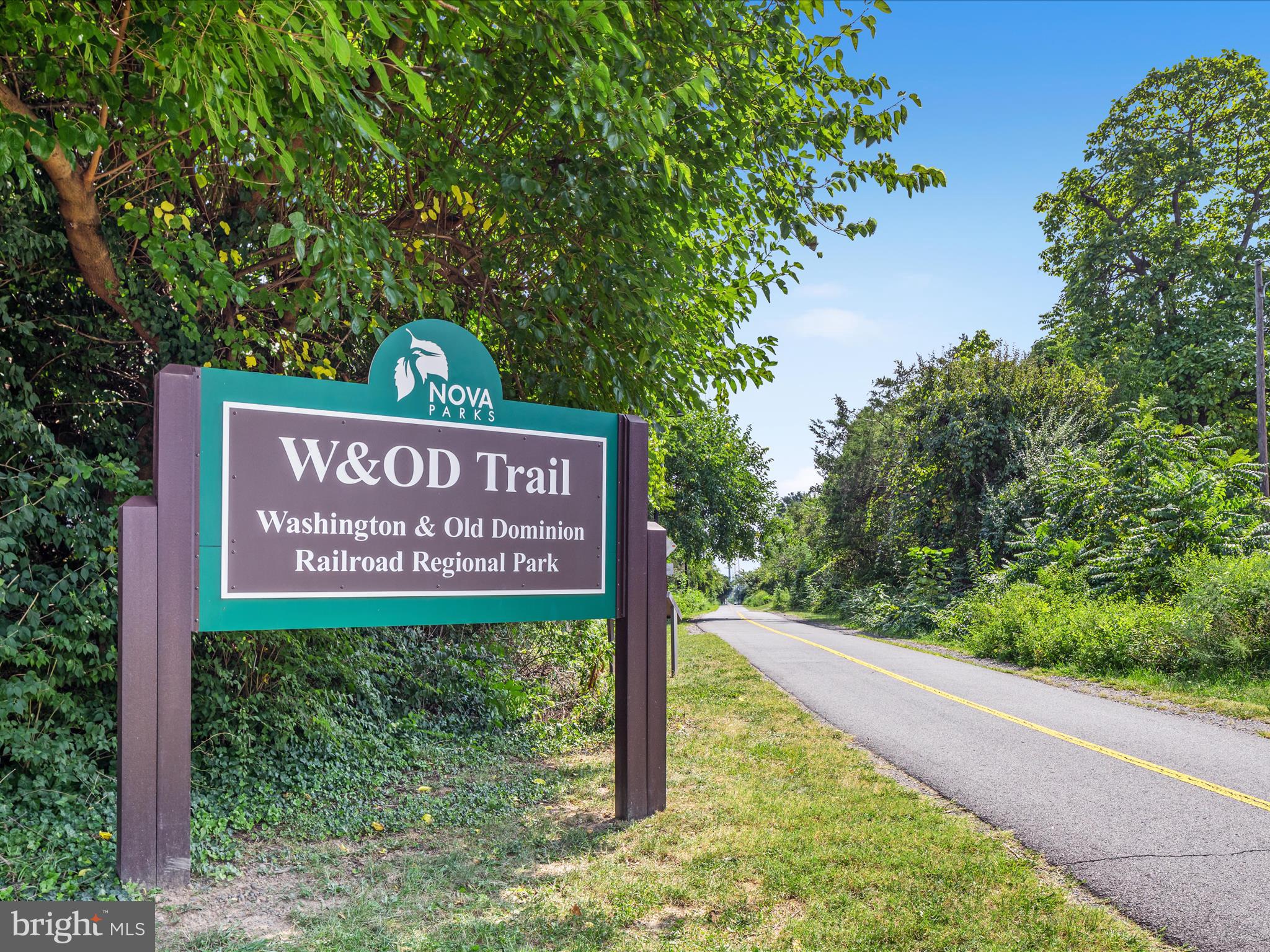 772 3rd Street Herndon, VA 20170 - Photo 45 of 52 a sign on the side of the road