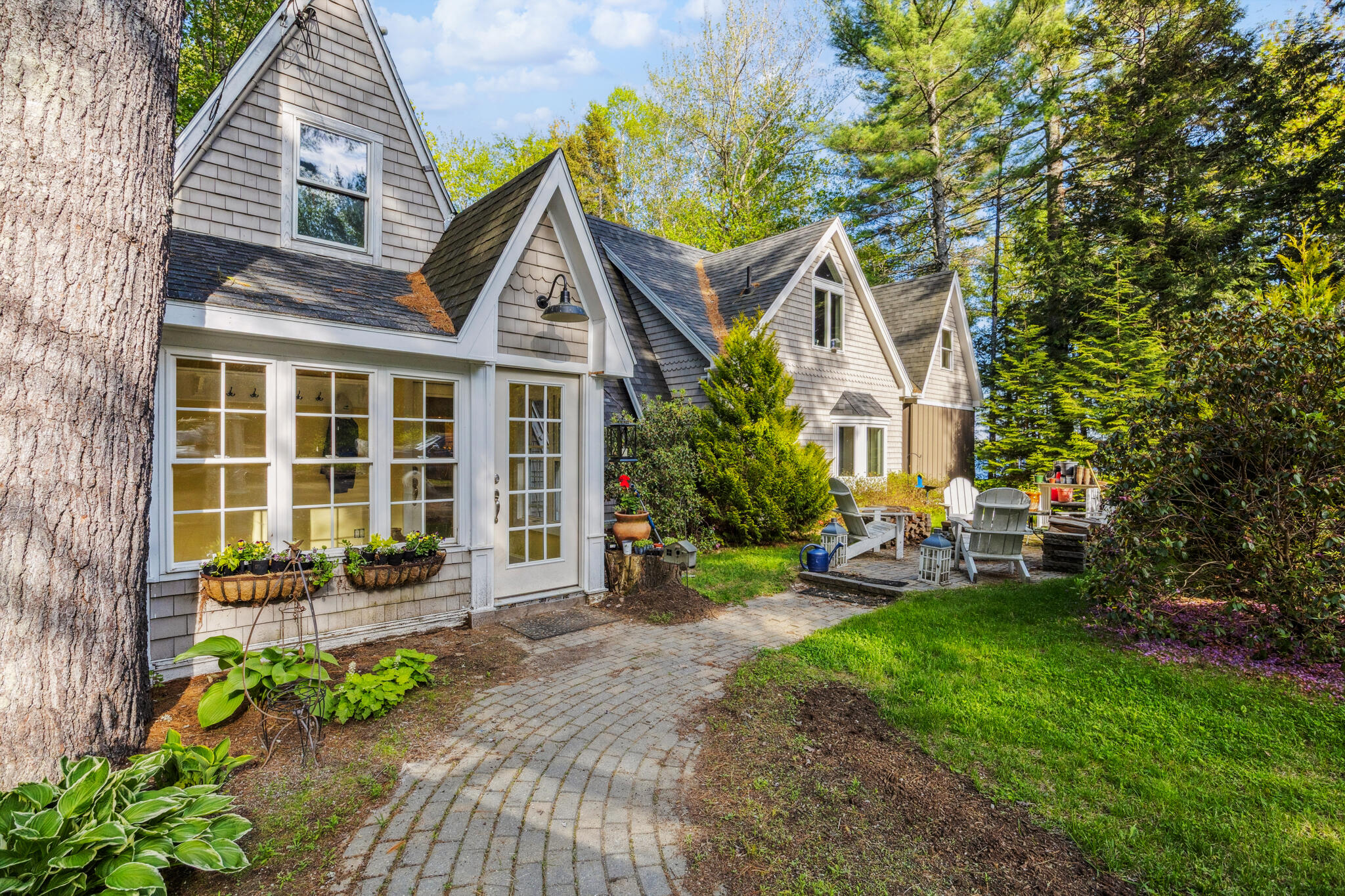 95 Silsby Road Mariaville, ME 04605 - Photo 10 of 87 Front entrance