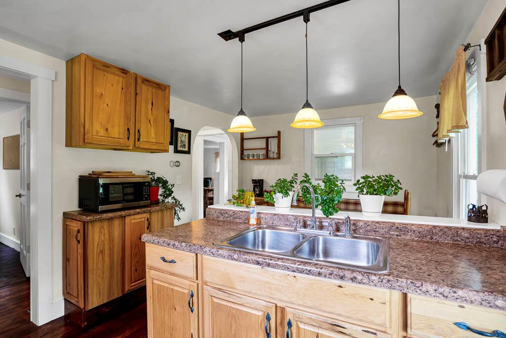 34522 Blackburn Road Logan, OH 43138 - Photo 11 of 31 Eat-in Kitchen