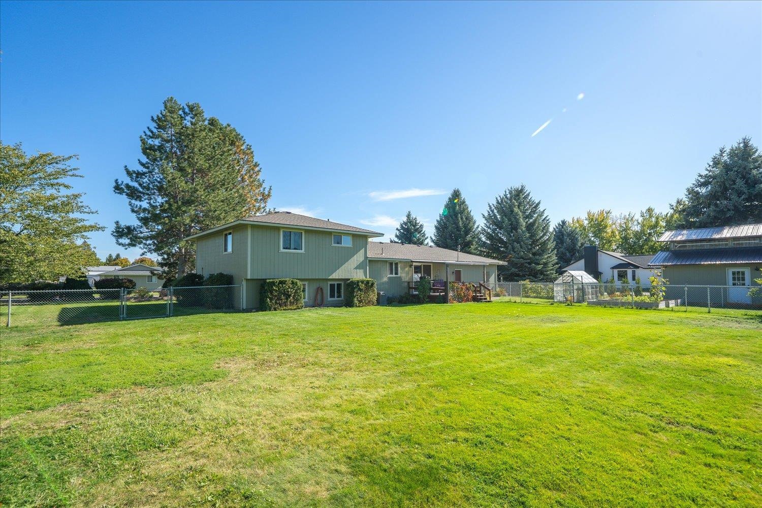 8509 North Martinson Road Newman Lake, WA 99025 - Photo 30 of 46