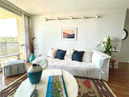 $5,700 | 23901 Civic Center Way, Unit 262, Malibu, CA 90265