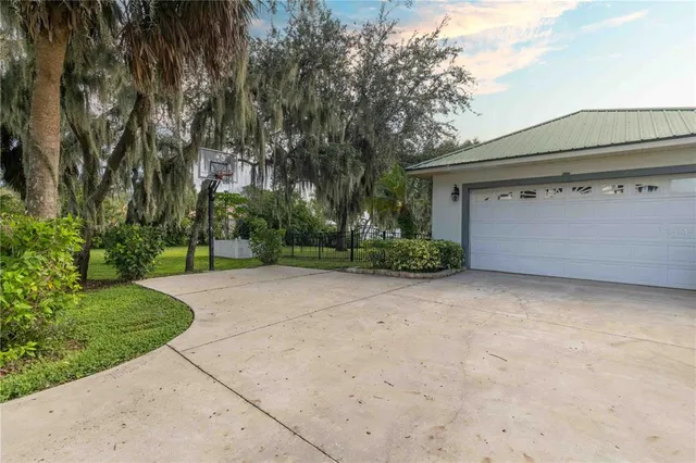 $729,000 | 2329 South Lake Reedy Boulevard, Frostproof, FL 33843