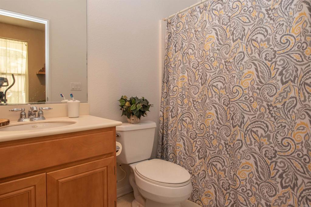 2264 Huntington Point Road, Unit 104 Chula Vista, CA 91914 - Photo 39 of 56 Secondary Bathroom