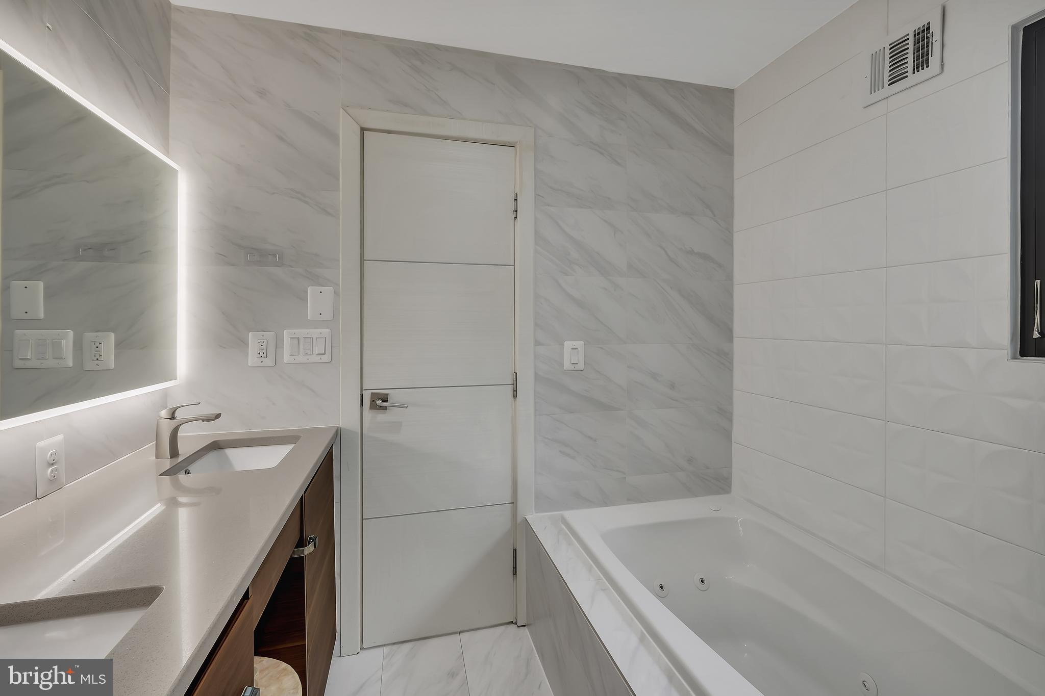 6170 Howells Road Alexandria, VA 22310 - Photo 26 of 50 Master Bath