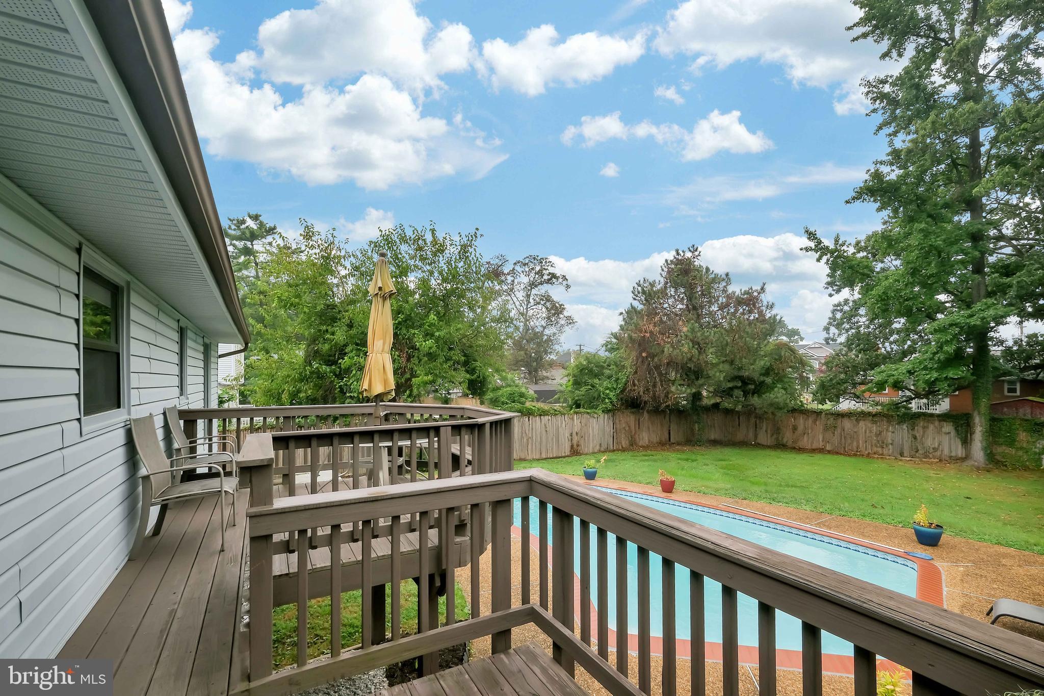 6170 Howells Road Alexandria, VA 22310 - Photo 9 of 50 Deck