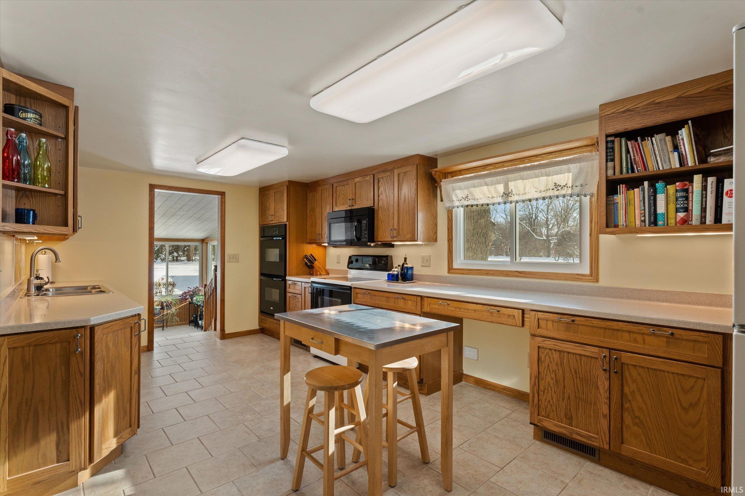 61786 Oak Road South Bend, IN 46614 - Photo 12 of 29