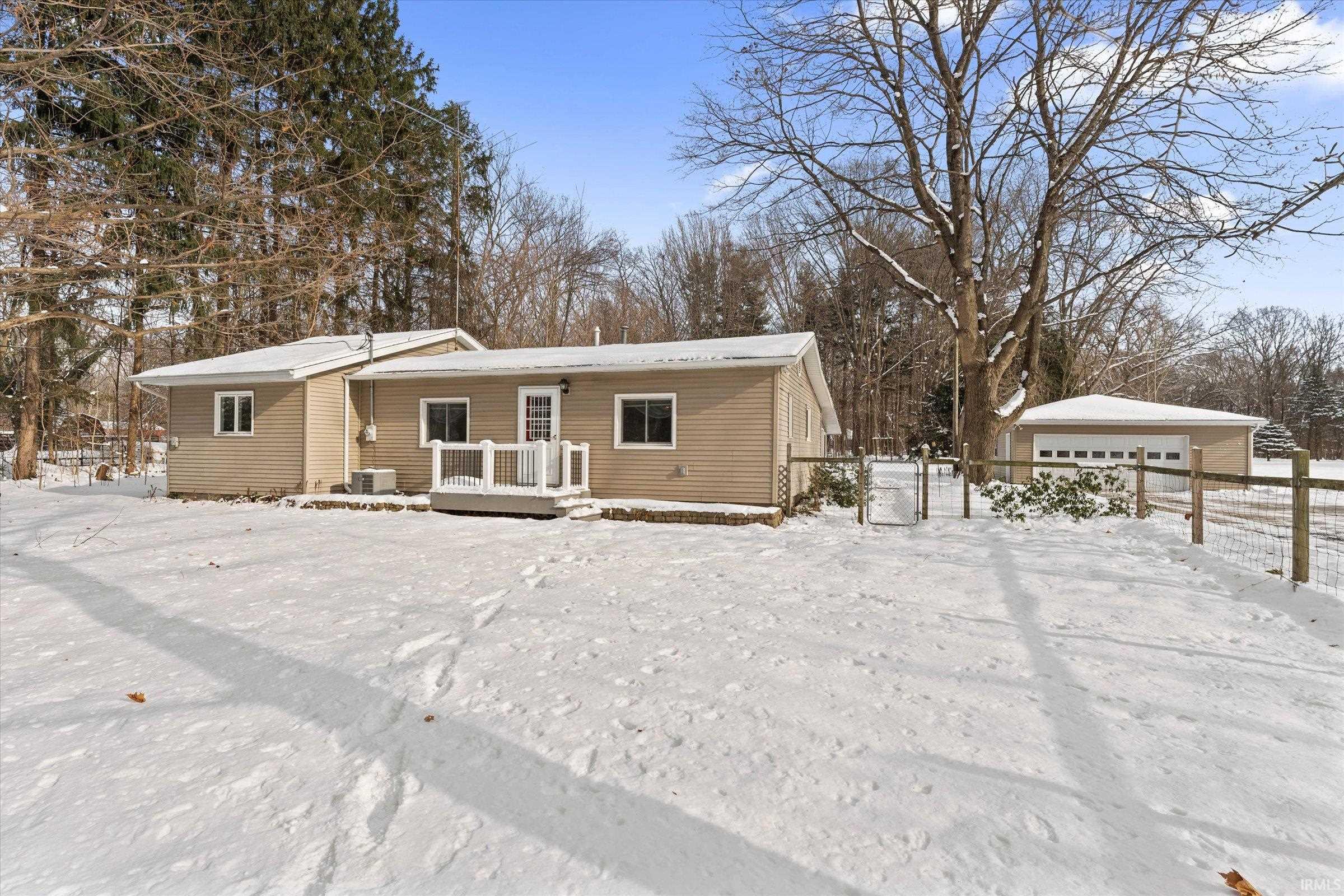 61786 Oak Road South Bend, IN 46614 - Photo 6 of 29