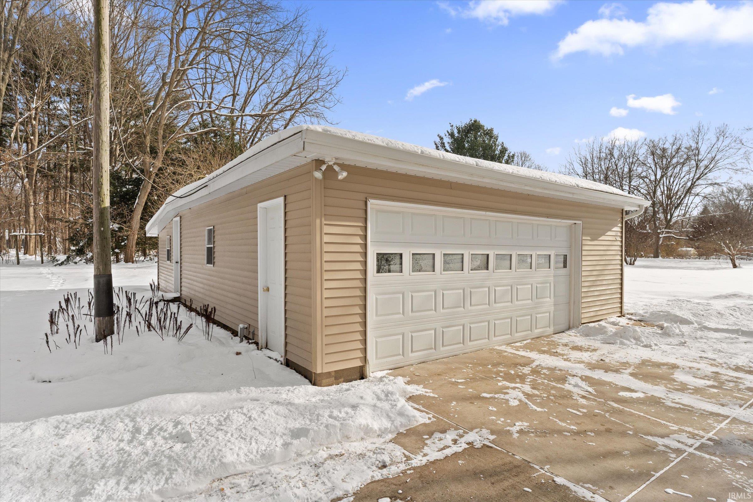 61786 Oak Road South Bend, IN 46614 - Photo 7 of 29