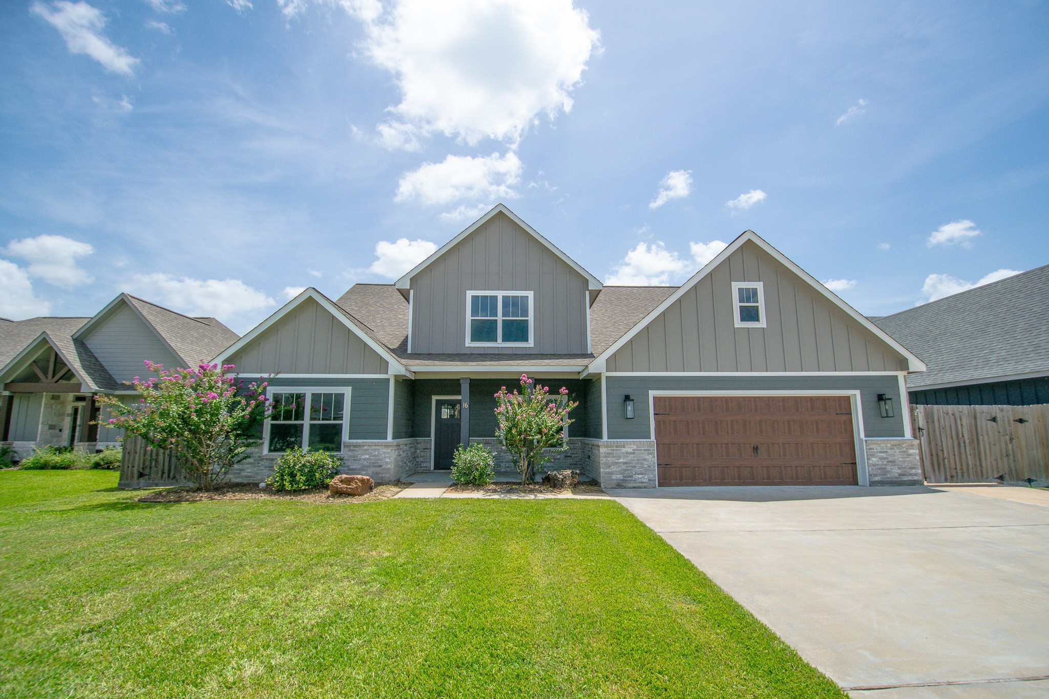 16 Greystone Court Angleton, TX 77515 - Photo 40 of 43 Gallery Image 40