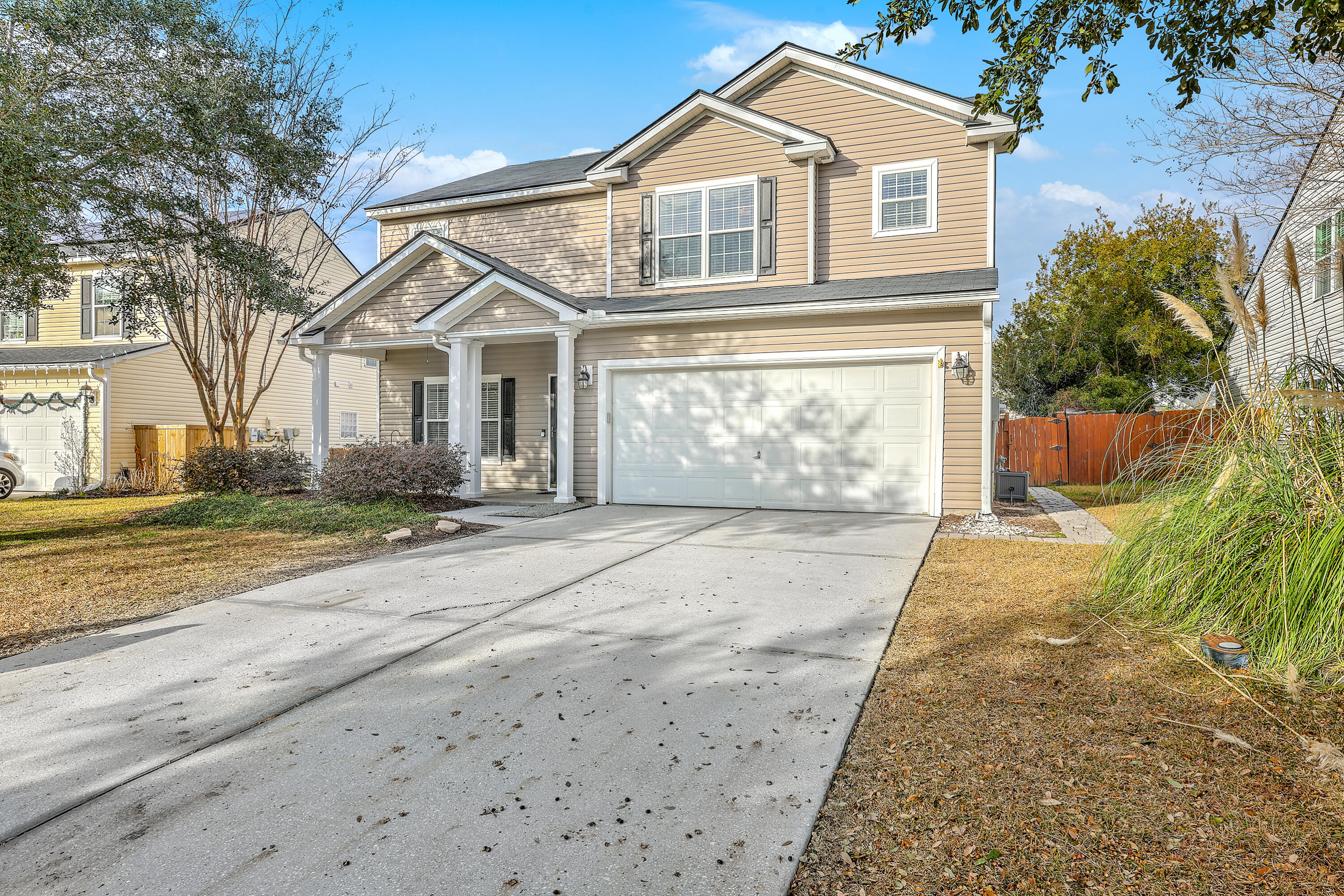 9666 South Carousel Circle Summerville, SC 29485 - Photo 2 of 45 2