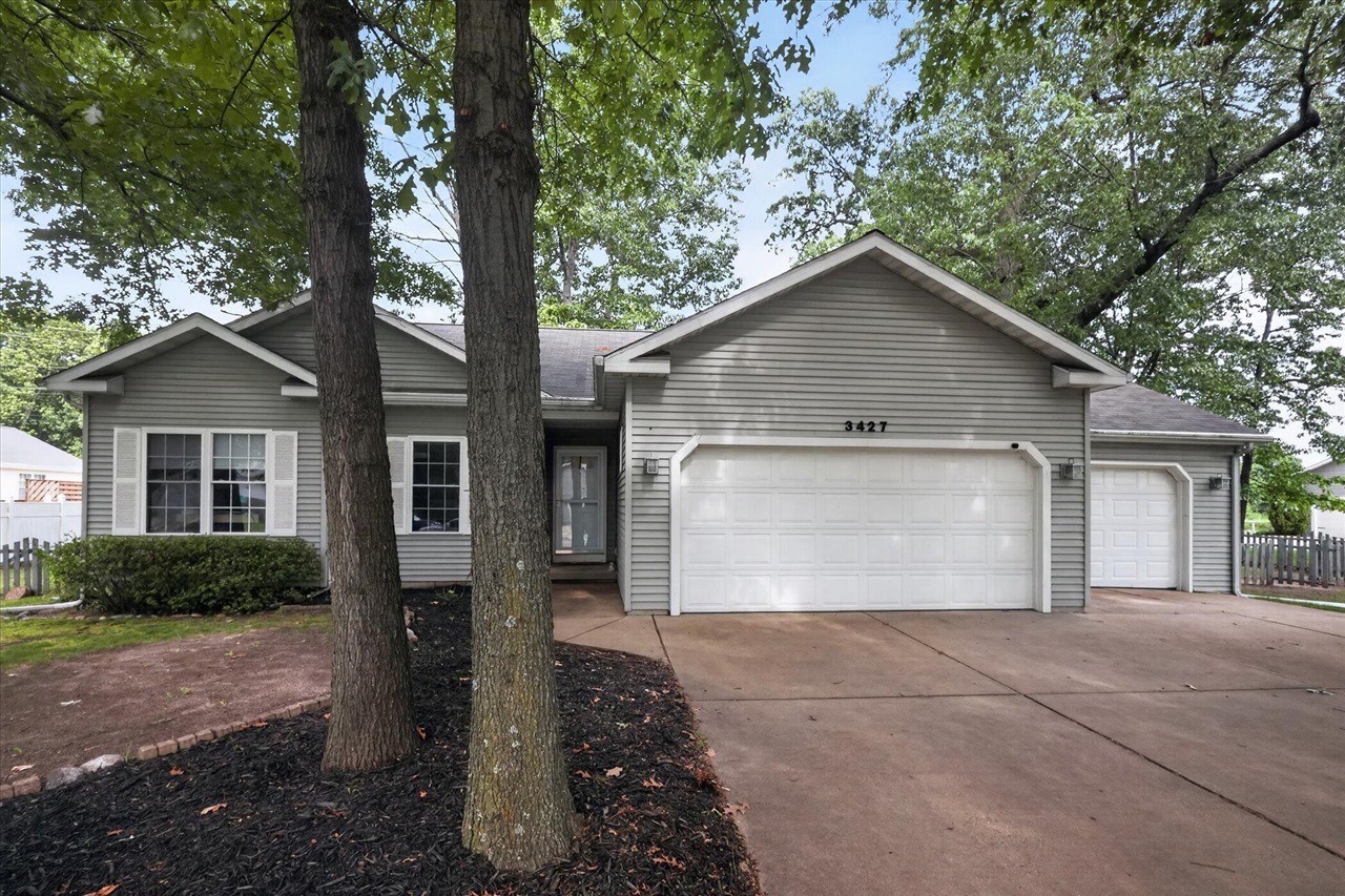 3427 Easy Street St. Joseph, MI 49085 - Photo 1 of 32