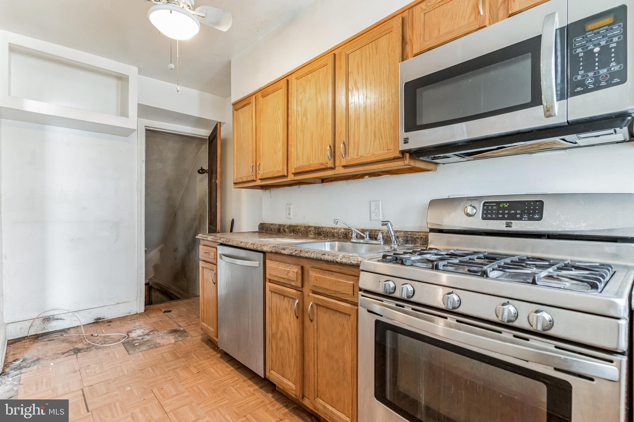 3939 R Street Southeast Washington, DC 20020 - Photo 10 of 38 Gallery Image 10