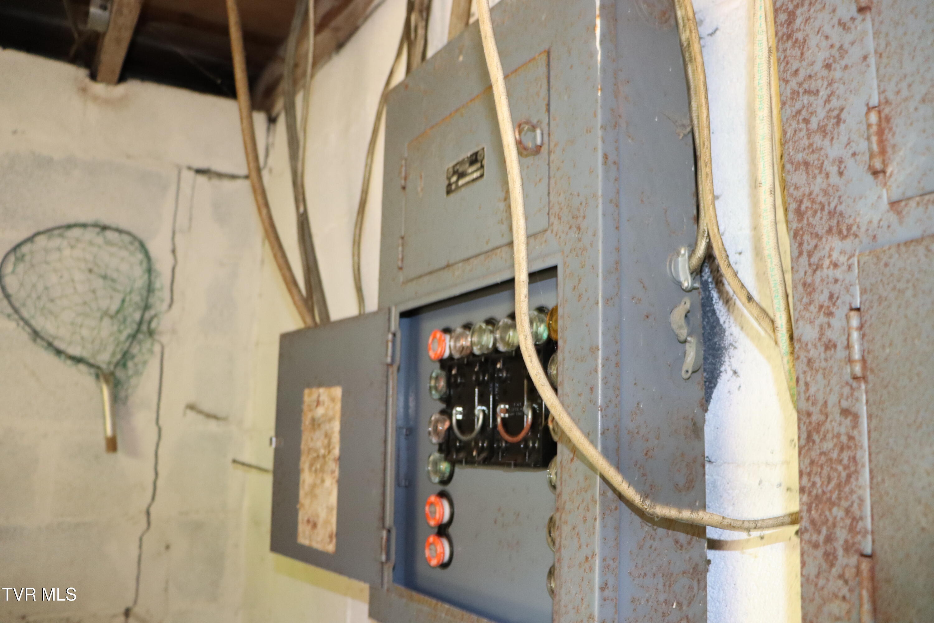 438 Murphy Street Northwest Norton, VA 24273 - Photo 24 of 29 IMG_9896