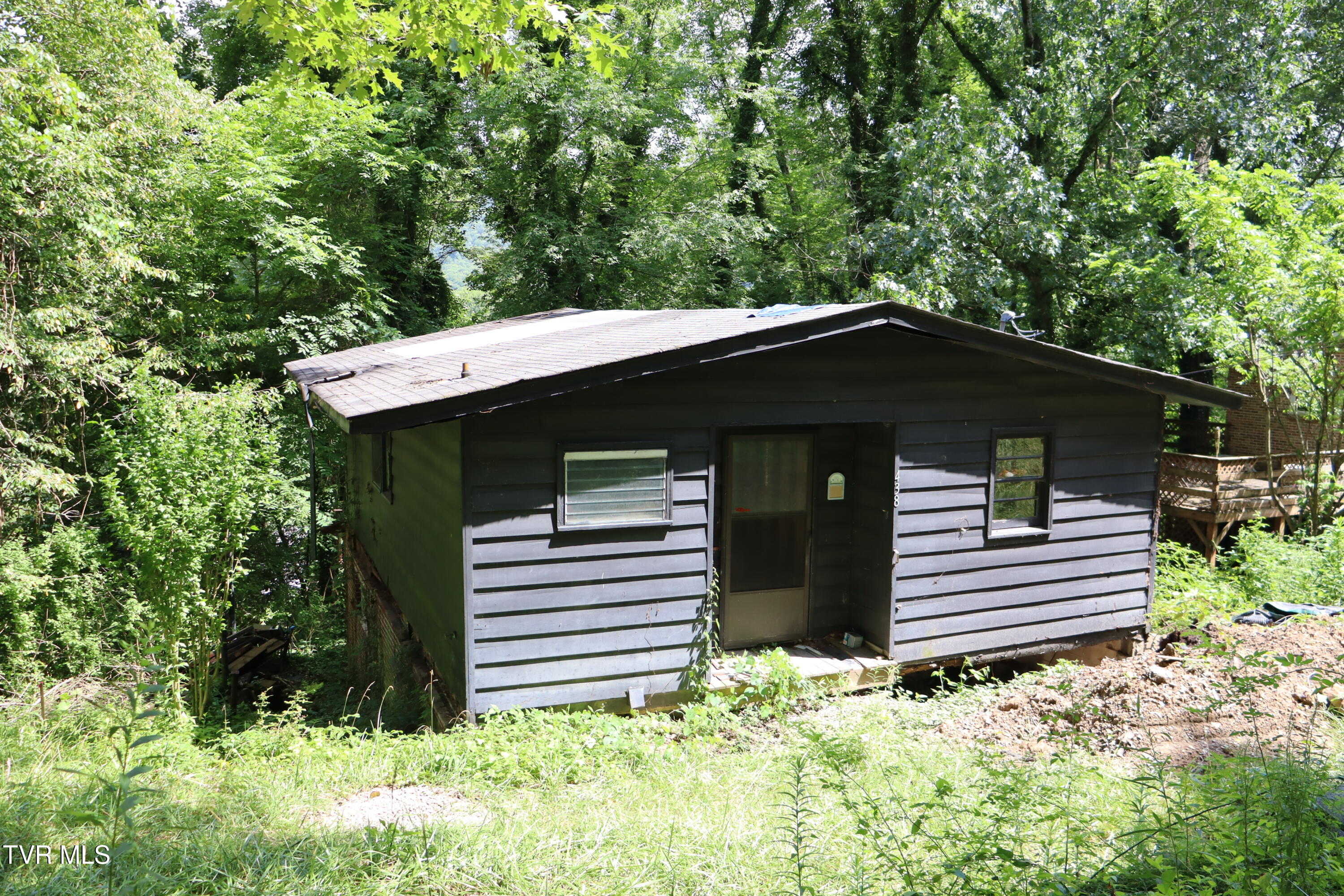 438 Murphy Street Northwest Norton, VA 24273 - Photo 4 of 29 IMG_9878